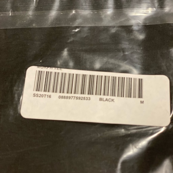 NWT Supreme Black Morph T Medium - Picture 6 of 6
